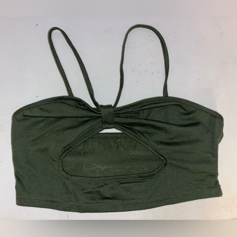 Hollowed middle green top